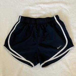 Women’s Nike running shorts. EUC. Size Small